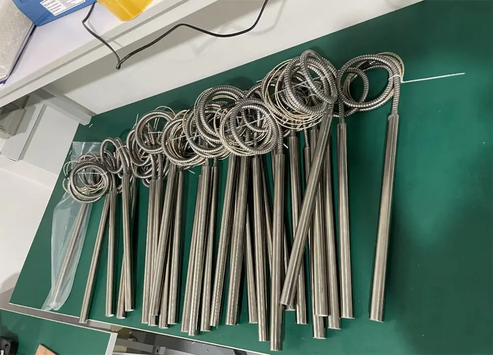 What’s matters need attention when we use the cartridge heater?